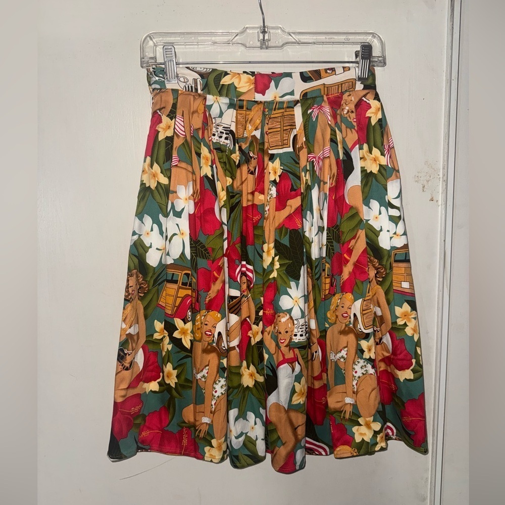 Retro Pinup Girl Floral Circle Skirt by Grace Karin Size small - Picture 2 of 14